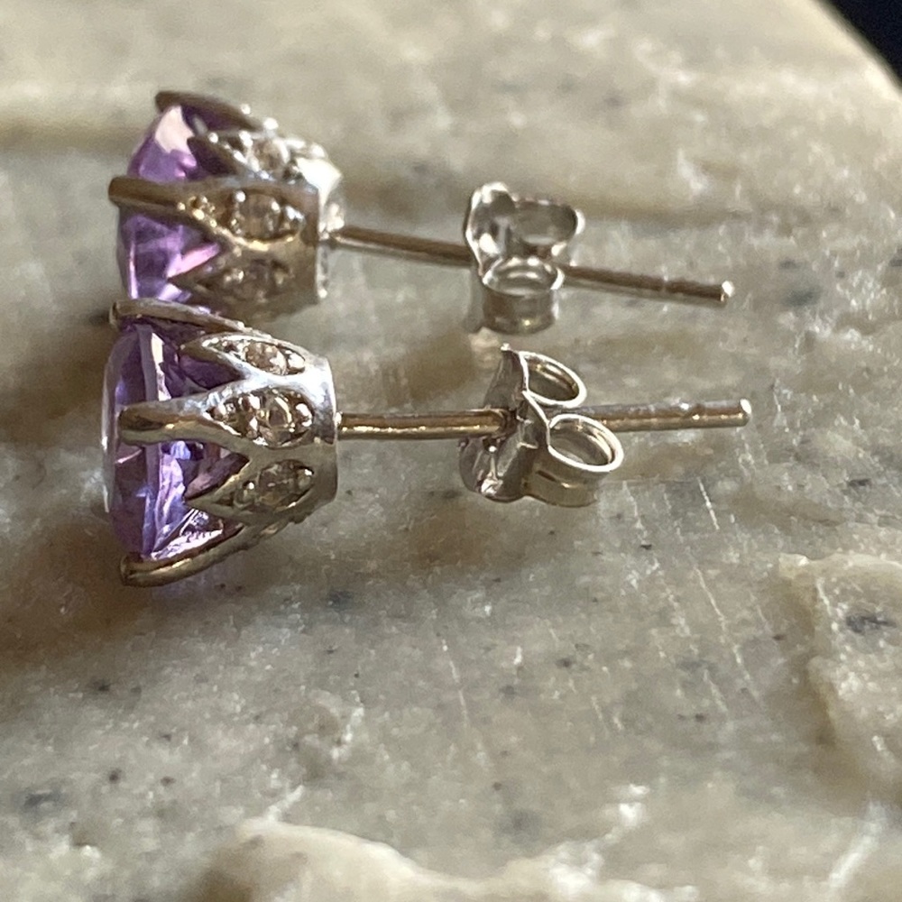 *SOLD*🆕Thailand FAS Sterling Silver Amethyst and White Topaz Crown Stud Earrin - Picture 9 of 12